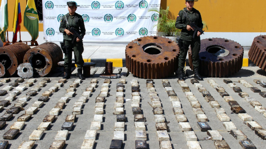 Колумбийската служба за борба с наркотрафика задържа един тон кокаин,