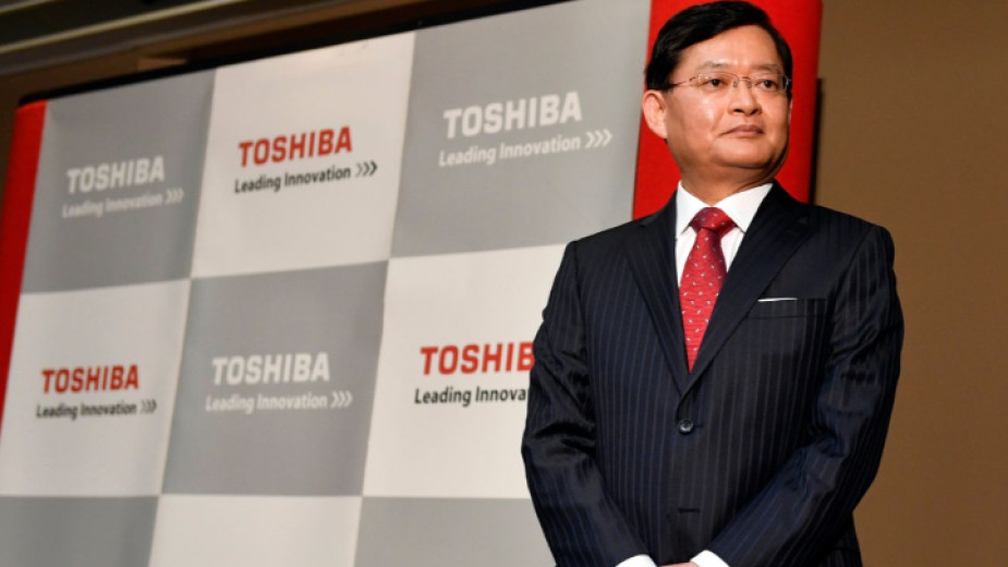 Очаква се изпълнителният директор на японския мултинационален конгломерат Тошиба (Toshiba