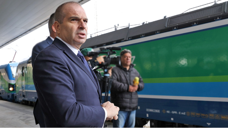 Ministri Grozdan Karaxhov
