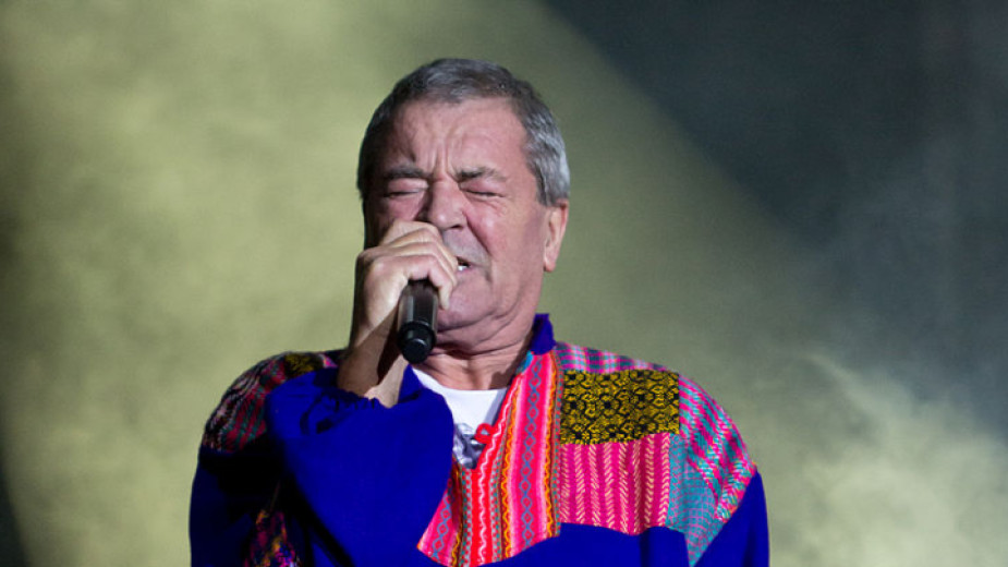 Иън Гилън (2013)