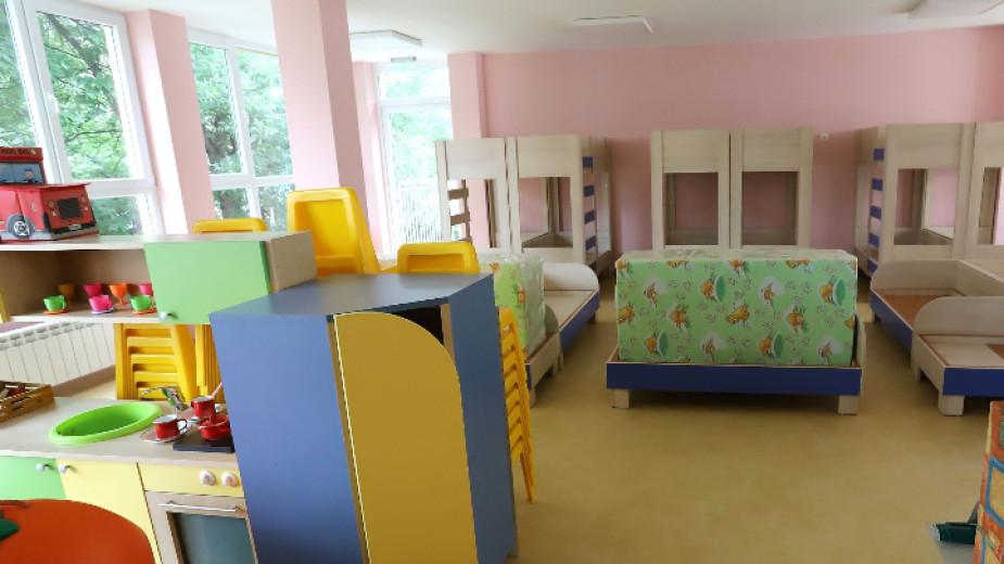 Две детски градини в София ще останат отворени за децата