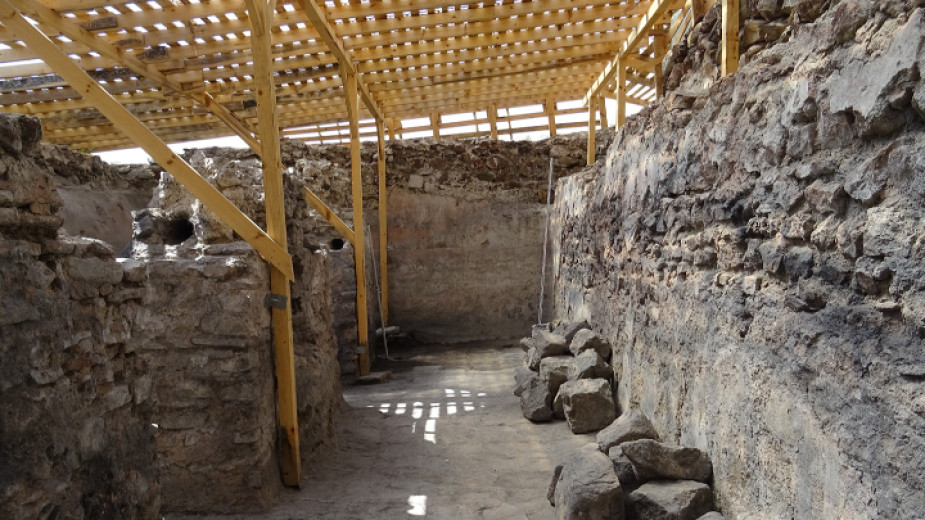 Приключи проучването на водохранилището на замъка на средновековния град Русокастро