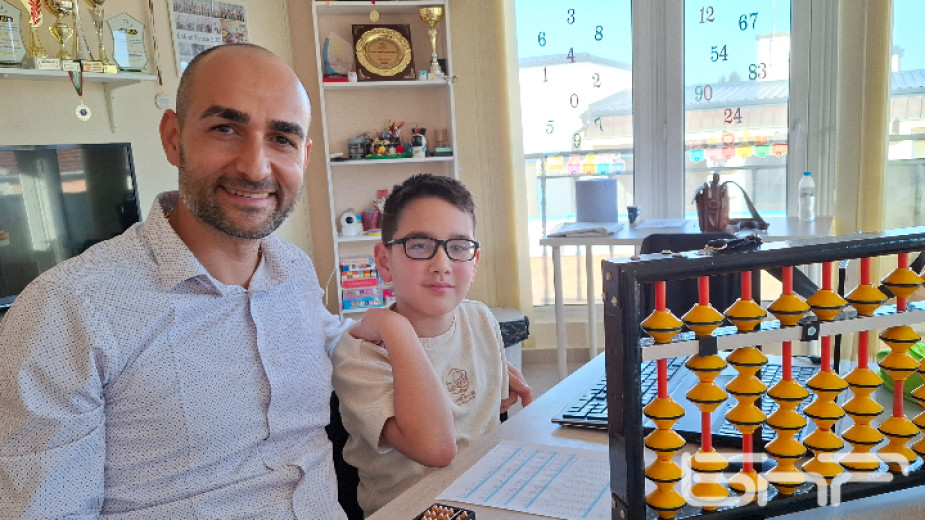 Ангел Атанасов и Константин Червенков