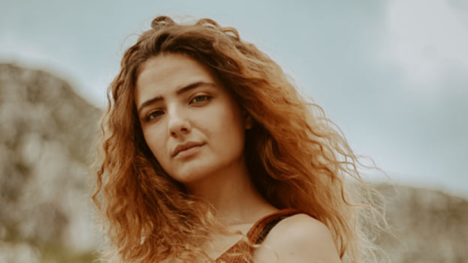 Ако трябва да опиша поезията с една дума, тя е