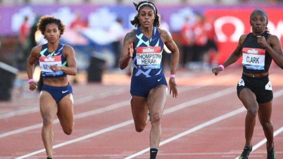 Олимпийската шампионка Илейн Томпсън-Хера беше най-бърза в спринта на 200