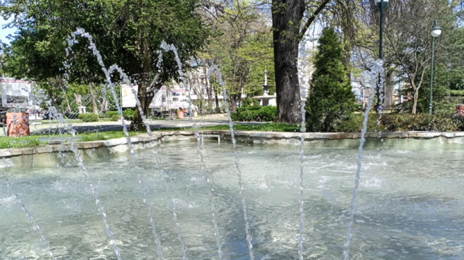 Започна поетапното пускане на фонтаните и чешмичките в Пловдив, а част от изкуствените