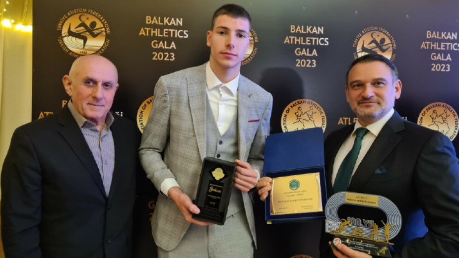 Ο Σαραμπογιούκοφ βραβεύτηκε στο γκαλά της Βαλκανικής Ομοσπονδίας Στίβου – Αθλητισμός