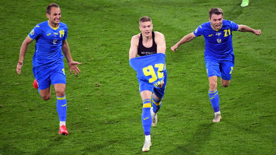 Украйна е на четвъртфинал на Европейското по футбол след победа