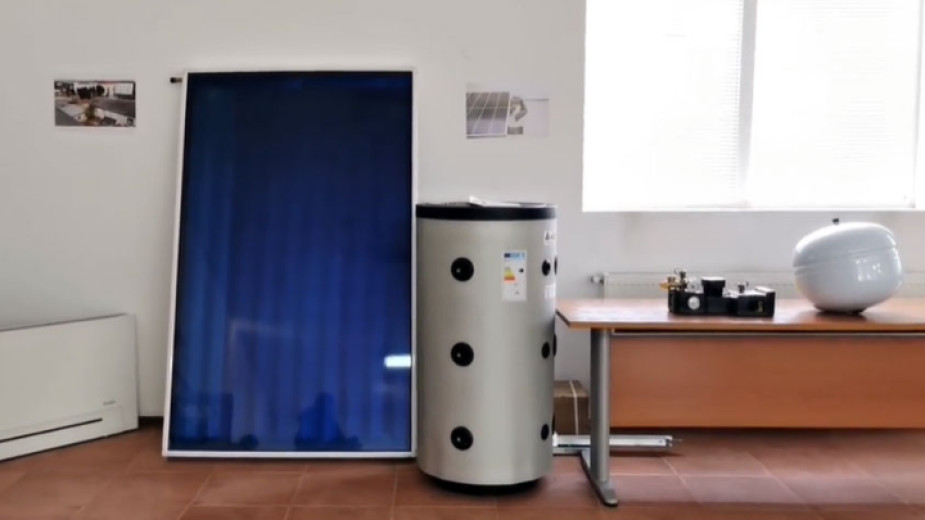 Соларната лаборатория е открита в Професионалната гимназия по енергетика и