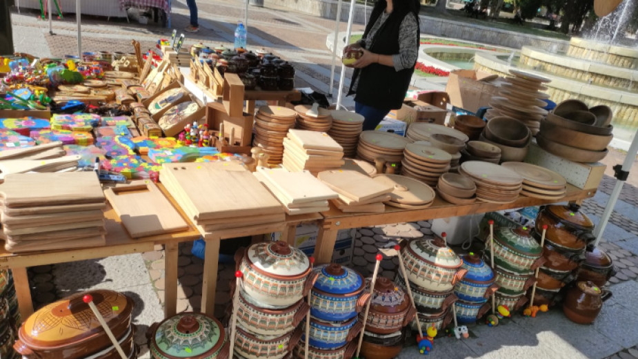 Общината в Троян организира Улици на занаятите“ в града и