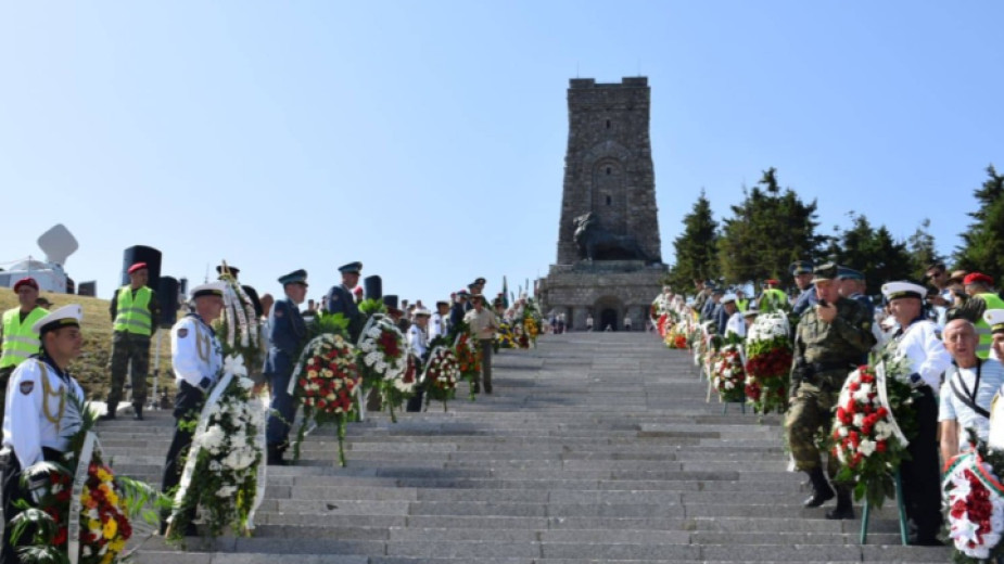 Thousands Of Bulgarians Honour The Heroism Of The Freedom Fighters In