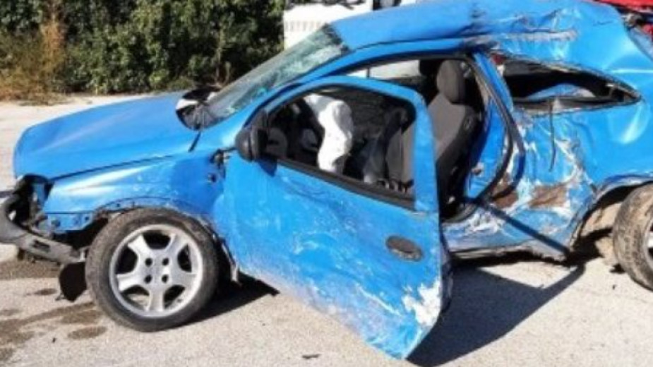 Двама души загинаха, а други двама са ранени при тежка
