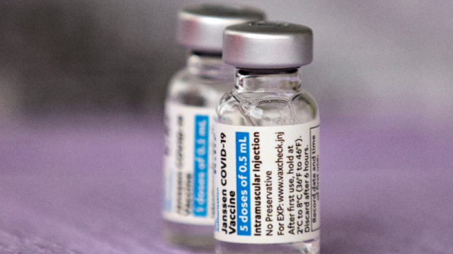 Джонсън и Джонсън (J&J) заяви във вторник, че е осведомена