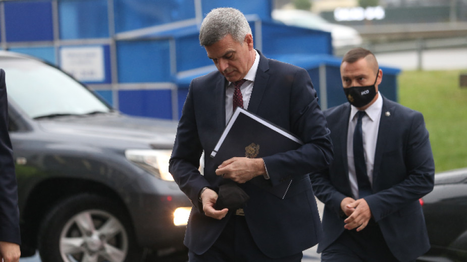 Българската икономика е силно енергоемка и зависима от въглищната енергия. Затова