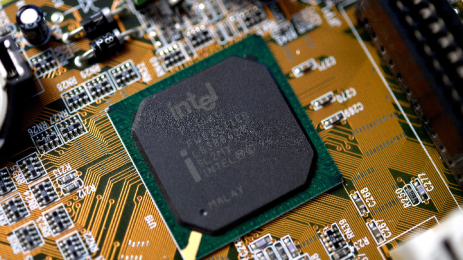 Intel Corp обяви във вторник че планира да инвестира 17