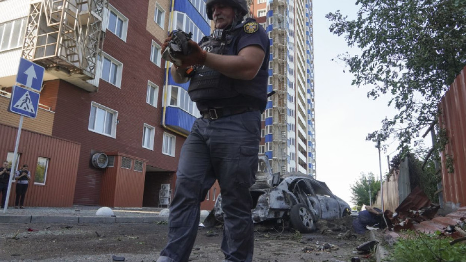 Украйна съобщи за интензивен руски обстрел по фронтовите линии и