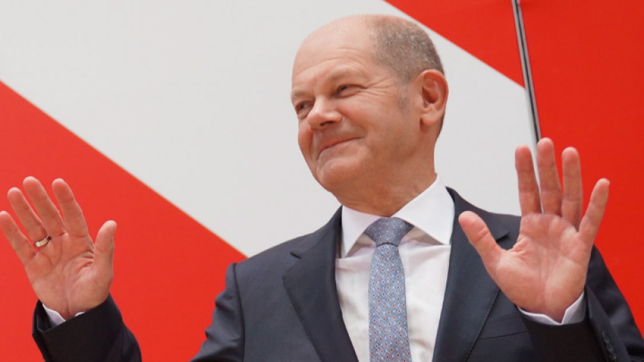 Социалдемократическата партия в Германия печели парламентарните избори с 25,7 процента