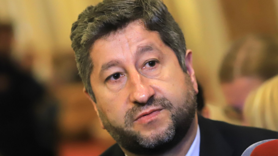 Председателят на парламентарната група на Демократична България“ Христо Иванов призна