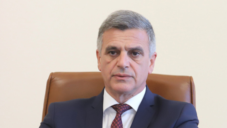 Служебното правителство реши България да приеме до 70 афганистанци. Премиерът