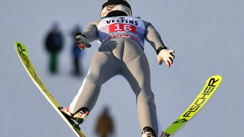 Турнирът по ски-скок от веригата Четирите шанци ще завърши с
