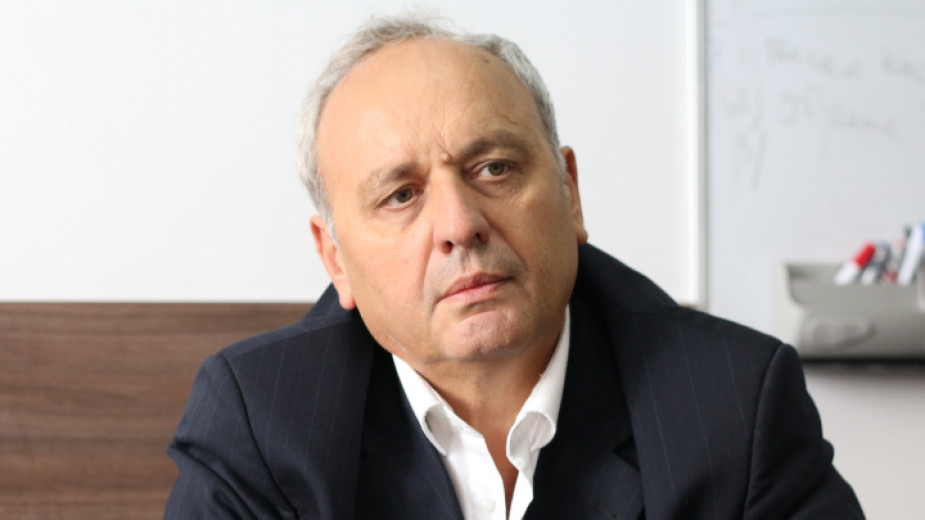 Мораториумът е противозаконен и противоконституционен, смята енергийният експерт Славчо Нейков