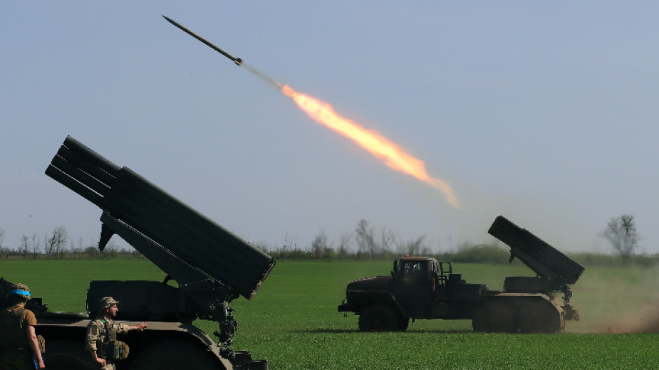Няколко ракети са ударили град Одеса, съобщи говорителят на местната