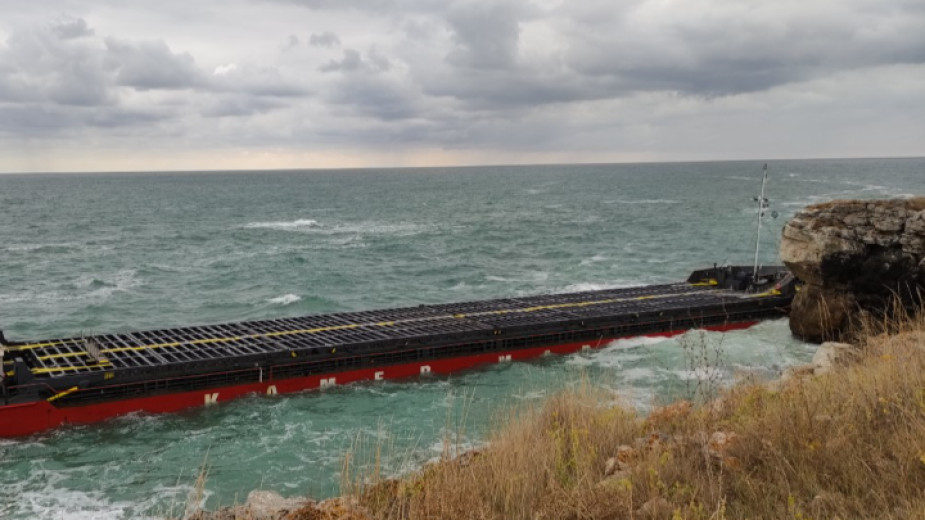 Вижте състоянието на кораба Vera Su (ВИДЕО)