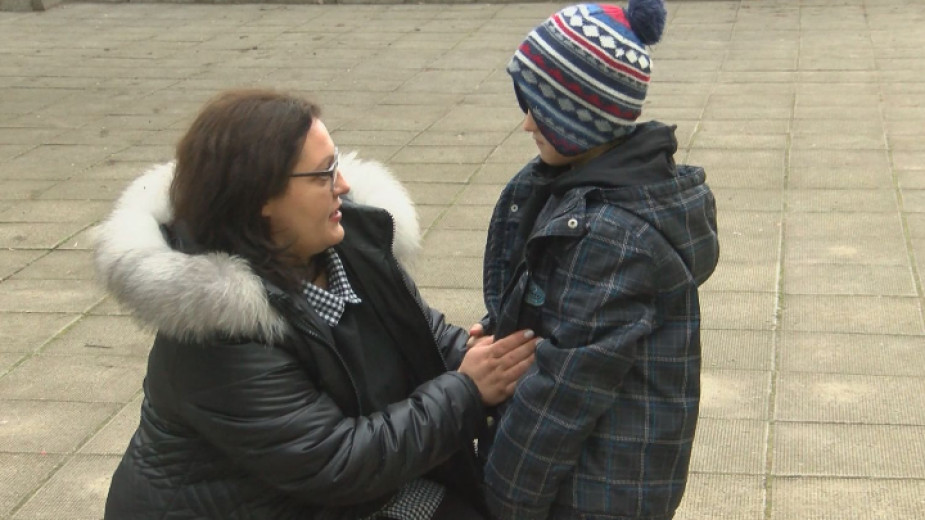 Родителите на 365 украински деца и младежи са подали заявления