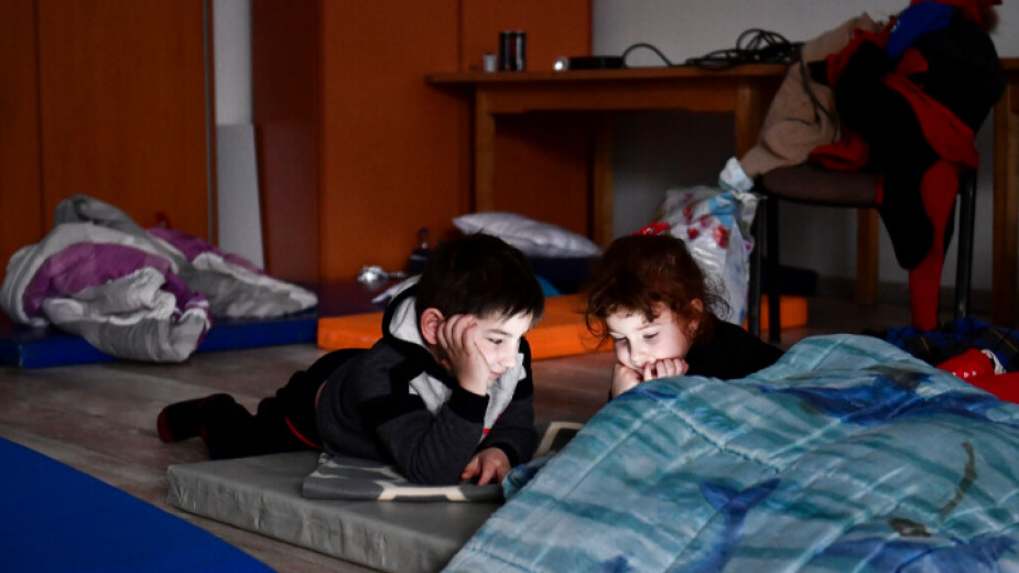 Агенцията на ООН за бежанците изчислява, че около 100 000