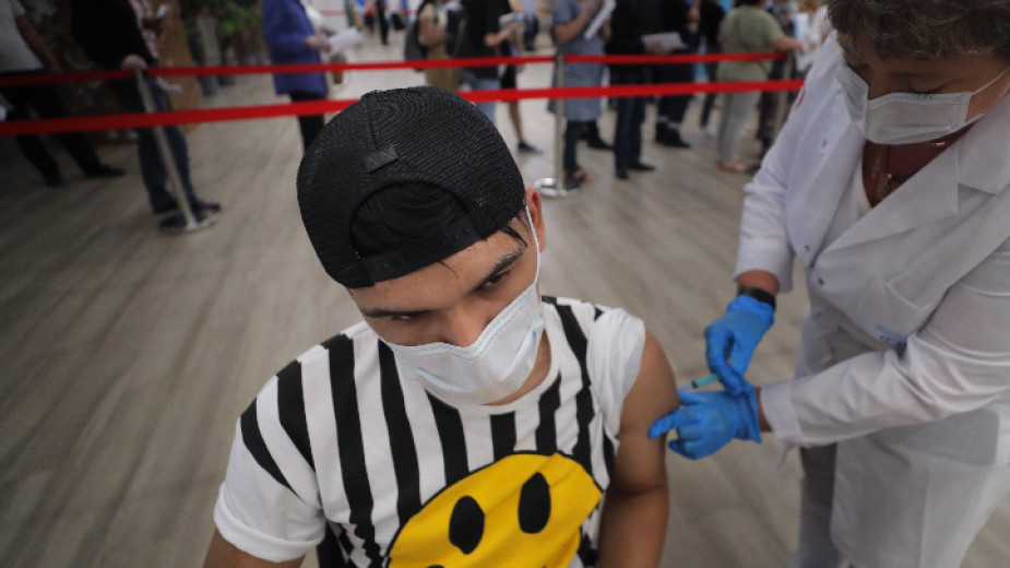 Ситуацията с коронавируса в Русия продължава да се усложнява. За