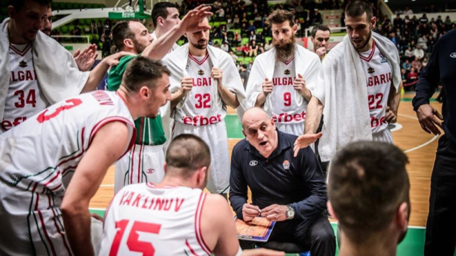 Старши треньорът на мъжкия национален отбор на България по баскетбол