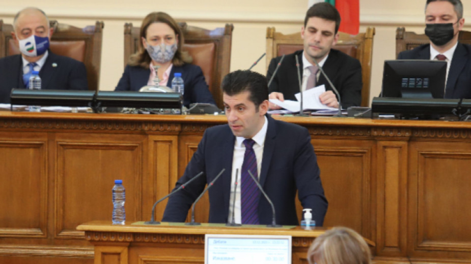 В Народното събрание премиерът Кирил Петков ще отговаря на питане