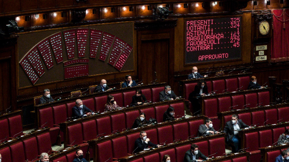 Днес в италианския парламент започва вота за избор на нов