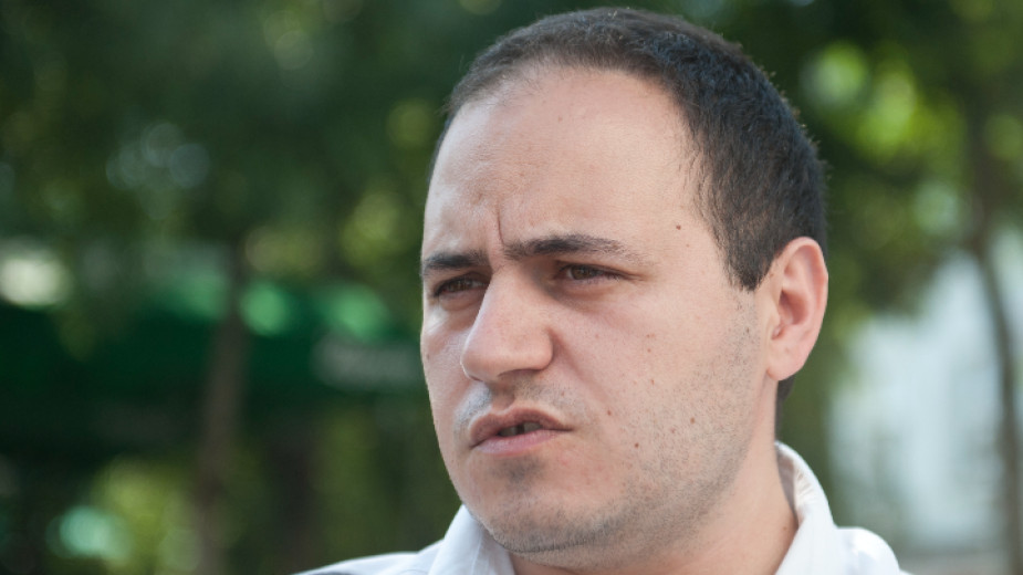 Трудна и тежка година изпраща БСП. Това каза пред БНР