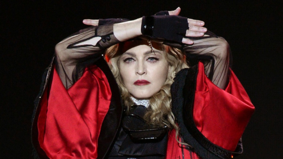 Световноизвестната поп звезда Мадона отпразнува своя 63-ти рожден ден в