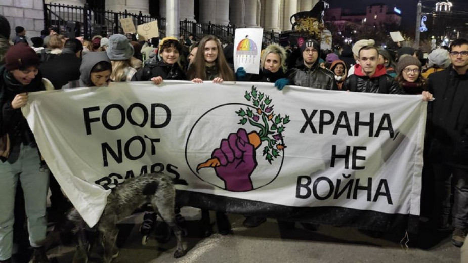 В навечерието на Коледа за пореден път е била атакувана