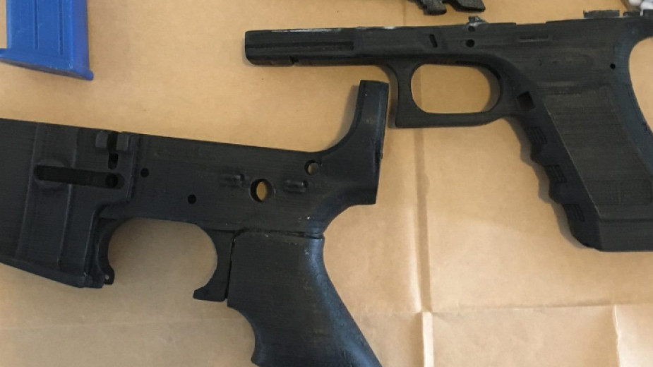 Илюстративна снимка - части за оръжие, изработени с 3D принтер, иззети от австралийската полиция.