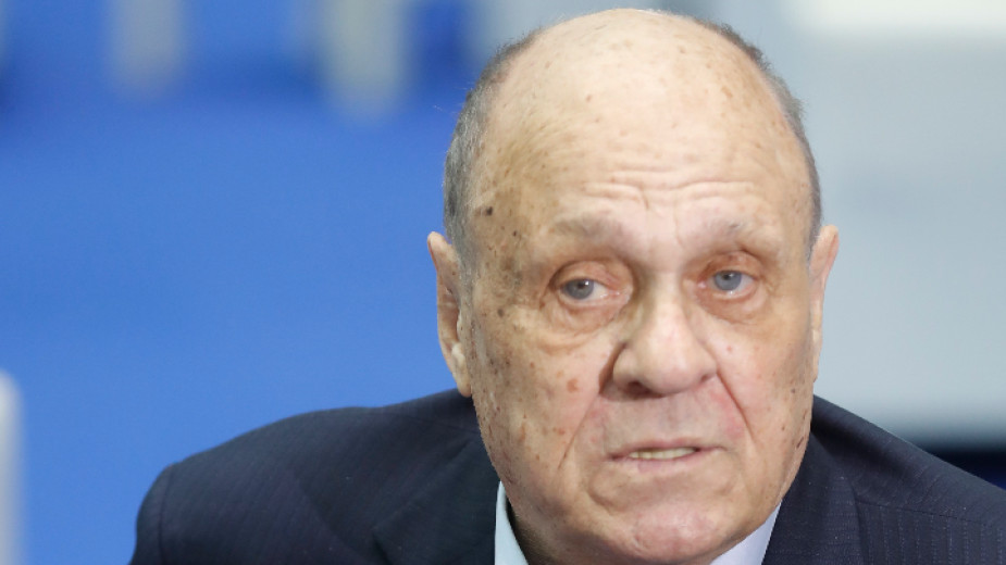 На 81-годишна възраст днес е починал руският режисьор Владимир Меншов,