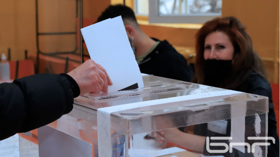 В област Велико Търново избирателната активност към 11 часа е