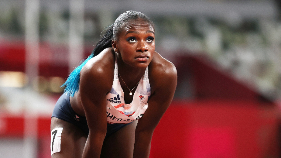 Сребърната медалистка в спринта на 100 метра Дина Ашър-Смит не