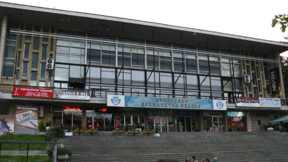 Музикално-драматичният театър във Велико Търново превърна в музей гримьорната на