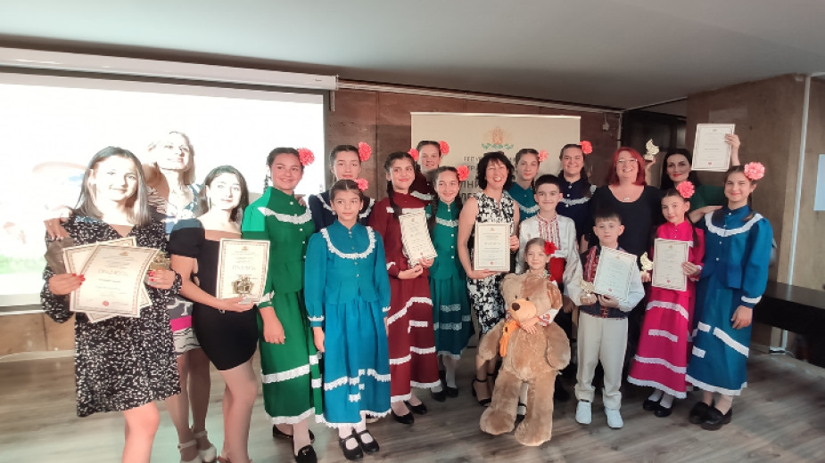 Деца славят мира в литературен конкурс на Изпълнителната агенция за българите в чужбина