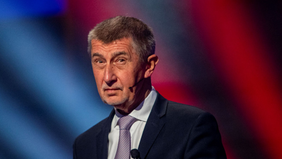 Чешката прокуратура обяви, че е повдигнала обвинение срещу бившия премиер