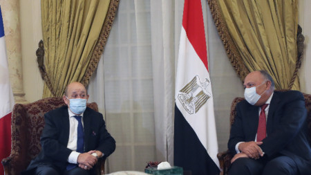 Външните министри на Франция и Египет - Жан-Ив Льо Дриан и Самех Шукри