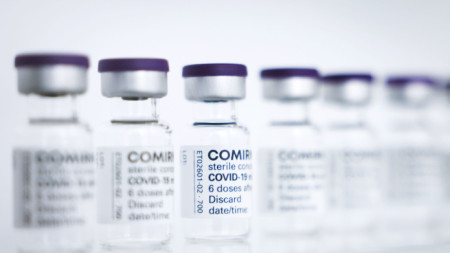 Европейската агенция по лекарствата започна оценка на молбата ваксината Comirnaty