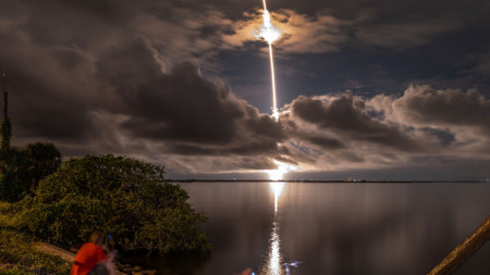 Изстрелването на ракетата на SpaceX 