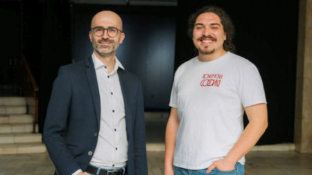 Авторът на книгата (вляво) и авторът на рубриката