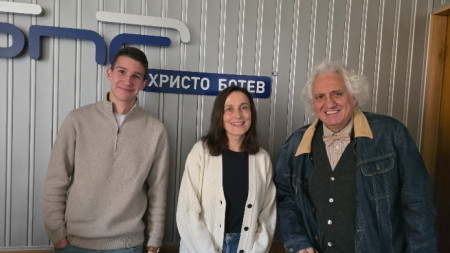 Мартин Атанасов, Косара Чигирева и доц. Георги Лозанов (от ляво надясно)