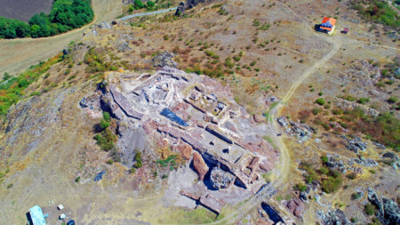 Регионален исторически музей Бургас започва разкопките на замъка на крепостта