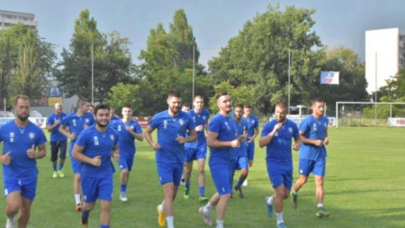 Футболистите на Спартак (Пловдив) се готвят за баражите за влизане в Трета лига